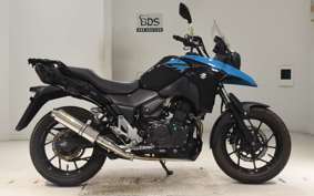 SUZUKI Vｽﾄﾛｰﾑ250 2013