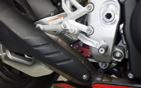 APRILIA RSV4 1100ファクト 2021