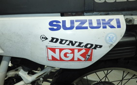 SUZUKI DJEBEL 200 (DR200SE) 2026 SH42A