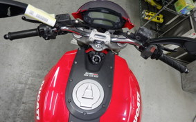 DUCATI MONSTER 696 + 2008