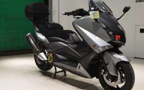 YAMAHA T-MAX 530