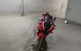 HONDA CBR600RR PC40