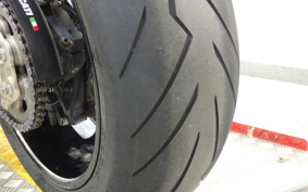 DUCATI DIAVEL CARBON 2014 ZDMG105JAEB