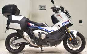 HONDA X-ADV 750 2026 RH21