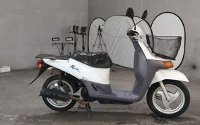 HONDA TOPIC AF38