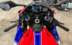 HONDA CBR1000RR-R FB SP 2023 SC82
