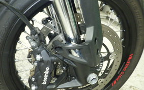 MOTO GUZZI V85 TT 2022