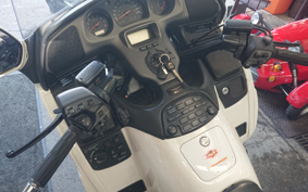 HONDA GL1800 GOLDWING  2003 SC47
