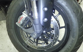 TRIUMPH ROCKET III GTストーム 2025