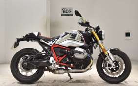 BMW R NINE T 2021