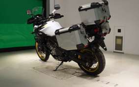 SUZUKI Vｽﾄﾛｰﾑ650XTA 2022 C733M