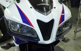 HONDA CBR600RR GEN 3 2011 PC40