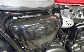 TRIUMPH STREET TWIN 2016