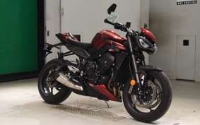 TRIUMPH STREET TRIPLE RS 2025