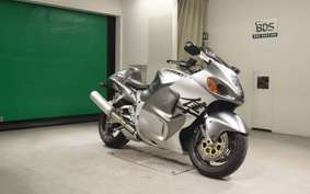 SUZUKI GSX-1300R HAYABUSA 2002