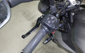 TRIUMPH STREET TRIPLE R 2023