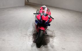 HONDA CBR1000RR R SC82