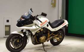 SUZUKI GSX750S KATANA Gen.3 1984 GR72A