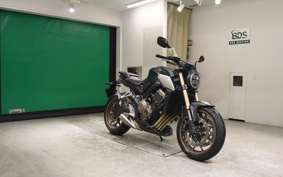 HONDA CB650R 2021 RH03