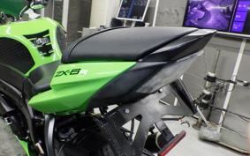 KAWASAKI NINJA ZX-6R 2011