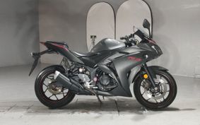 YAMAHA YZF-R3 2017 RH07J