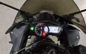 YAMAHA YZF-R25 RG10J