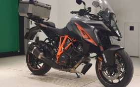KTM 1290 SUPER DUKE GT 2021