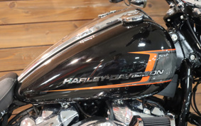 HARLEY FXBR 2023 YEZ