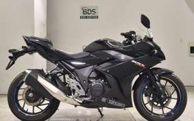 SUZUKI GSX250RA