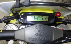 HUSQVARNA TE250I 2010