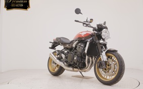 KAWASAKI Z900RS 2025 ZR900K