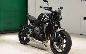 TRIUMPH TRIDENT 660 2021