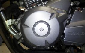 SUZUKI GSR250