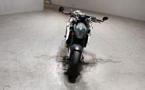 KTM 1290 SUPER DUKE R 2015 V3940