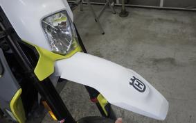 HUSQVARNA 701SM 2022