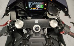 HONDA CBR1000RR R SC82