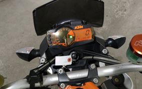 KTM 990 SUPER DUKE VD940