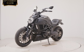 DUCATI DIAVEL 2014