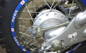YAMAHA TT-R50 E CA01W