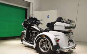 HARLEY FLHTCUTG TRIKE 2014