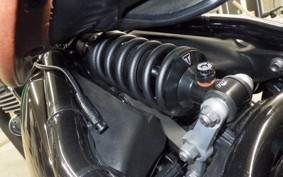 TRIUMPH BONNEVILLE BOBBER 2017