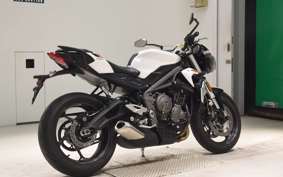 TRIUMPH STREET TRIPLE S 2022