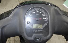 HONDA TACT-4ﾍﾞｰｼｯｸ AF79