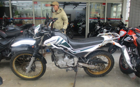 YAMAHA SEROW 250 DG17J