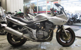 SUZUKI BANDIT1200S 2000 GV77A