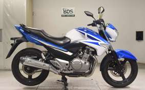 SUZUKI GSR250 2004