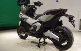 HONDA X-ADV 750 2025 RH21