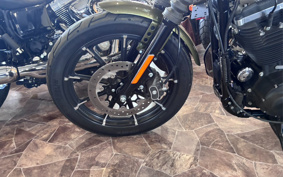 HARLEY XL883N 2016 LE2