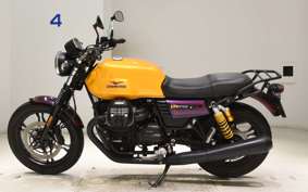 MOTO GUZZI V7 STONE 3 2021