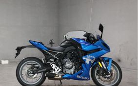 SUZUKI GSX-8R EM1AA